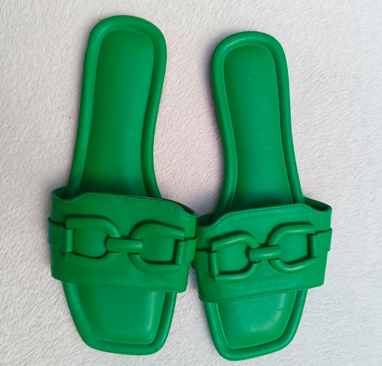 green-slider-uk-to-pakistan