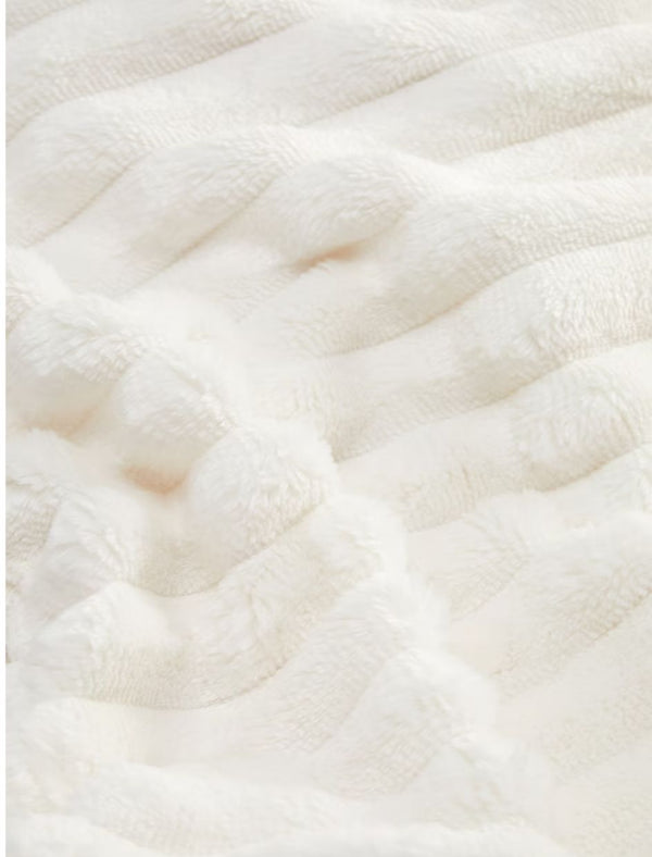 Primark Ribbed Large Throw